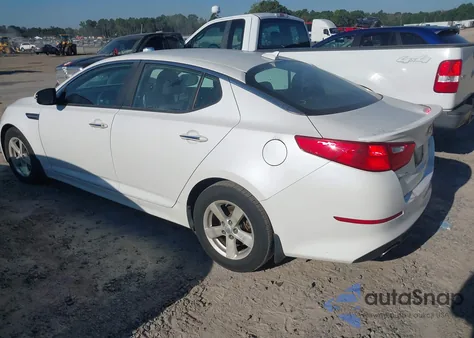 2015 Kia Optima Lx z USA, uszkodzony, nr VIN KNAGM4A77F5643086